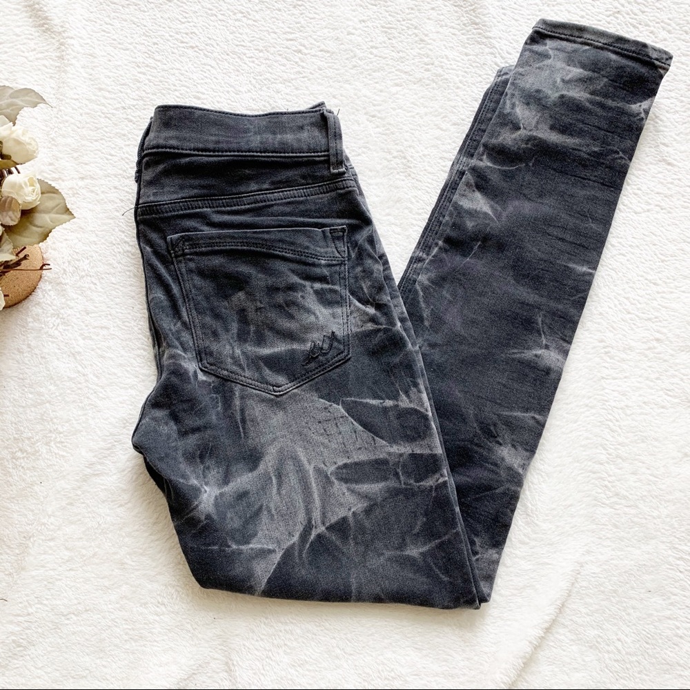 Express Mia Mid Rise Jegging